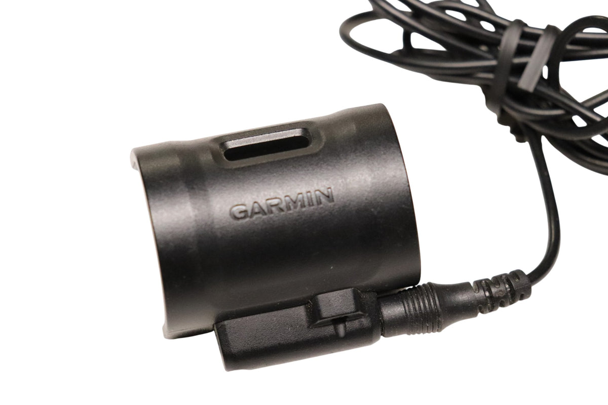 Side view of Garmin DC40 charging clip
